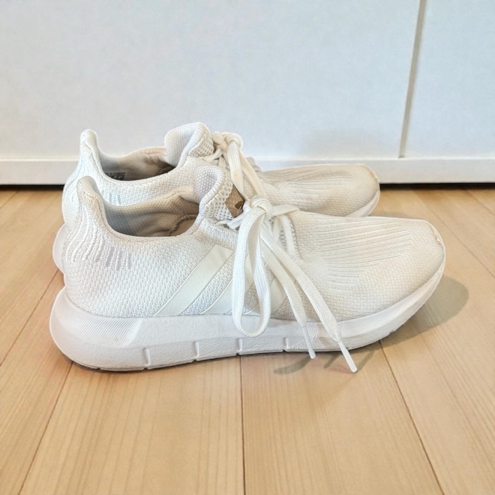 Adidas women’s swift run sneakers size 7.5 - Picture 3 of 5